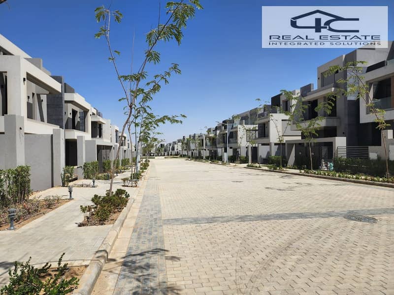 9 WhatsApp Image 2025-10-28 at 14.49. 51 (3). jpeg