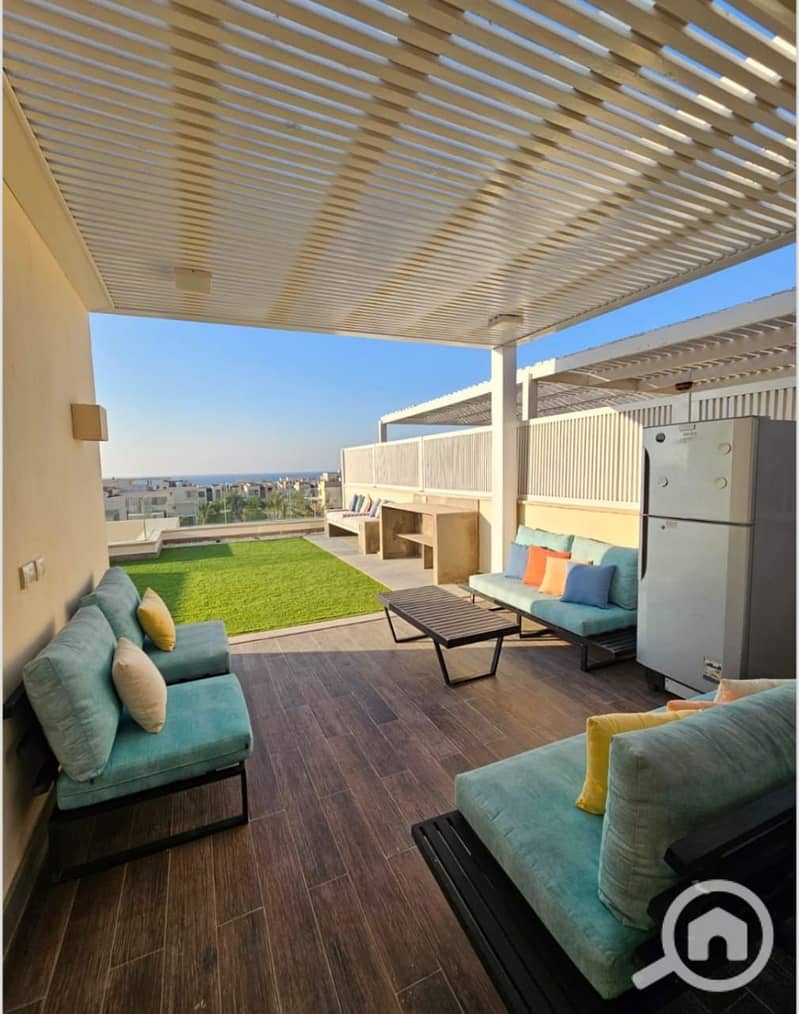 4 9d8c03fe-9940-40fe-b02c-a450d088bac1 - Copy. jpeg