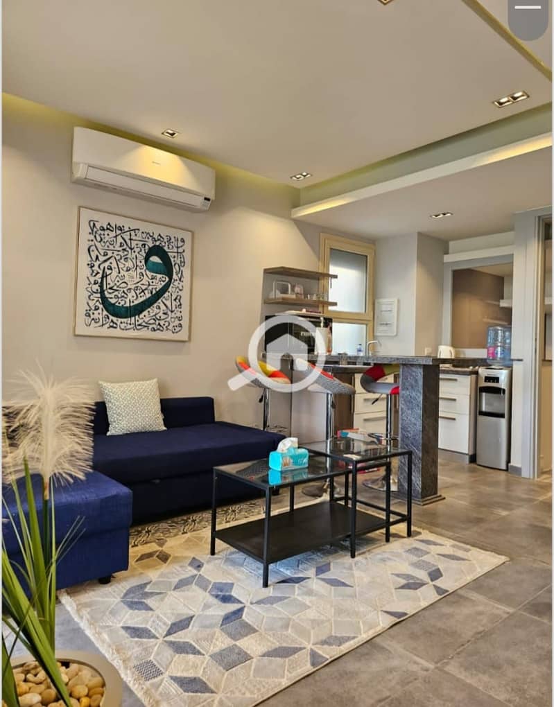 7 9bb6a305-06d6-4bc1-8b21-b4af0b16a933. jpeg