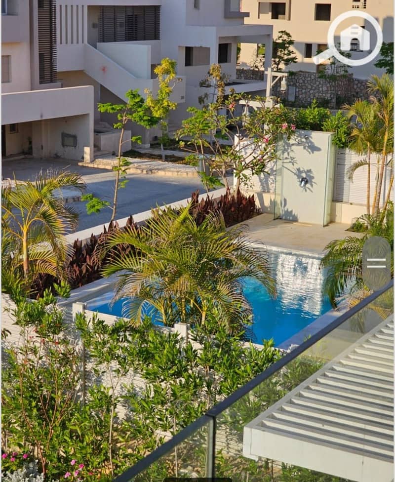 32 dc6b8c56-6303-4153-b82e-9acc77754ec1. jpeg