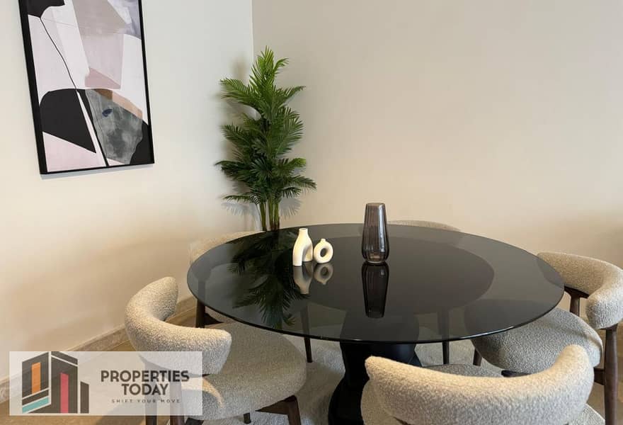 2 8fece968-8f69-4cb2-a7a5-2a009e40aae7. jpg