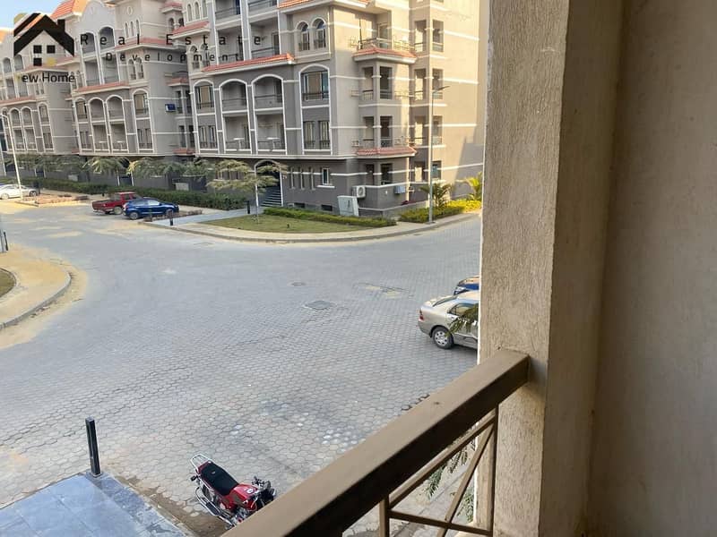 10 WhatsApp Image 2025-09-28 at 16.42. 48_6a2ef90c. jpg