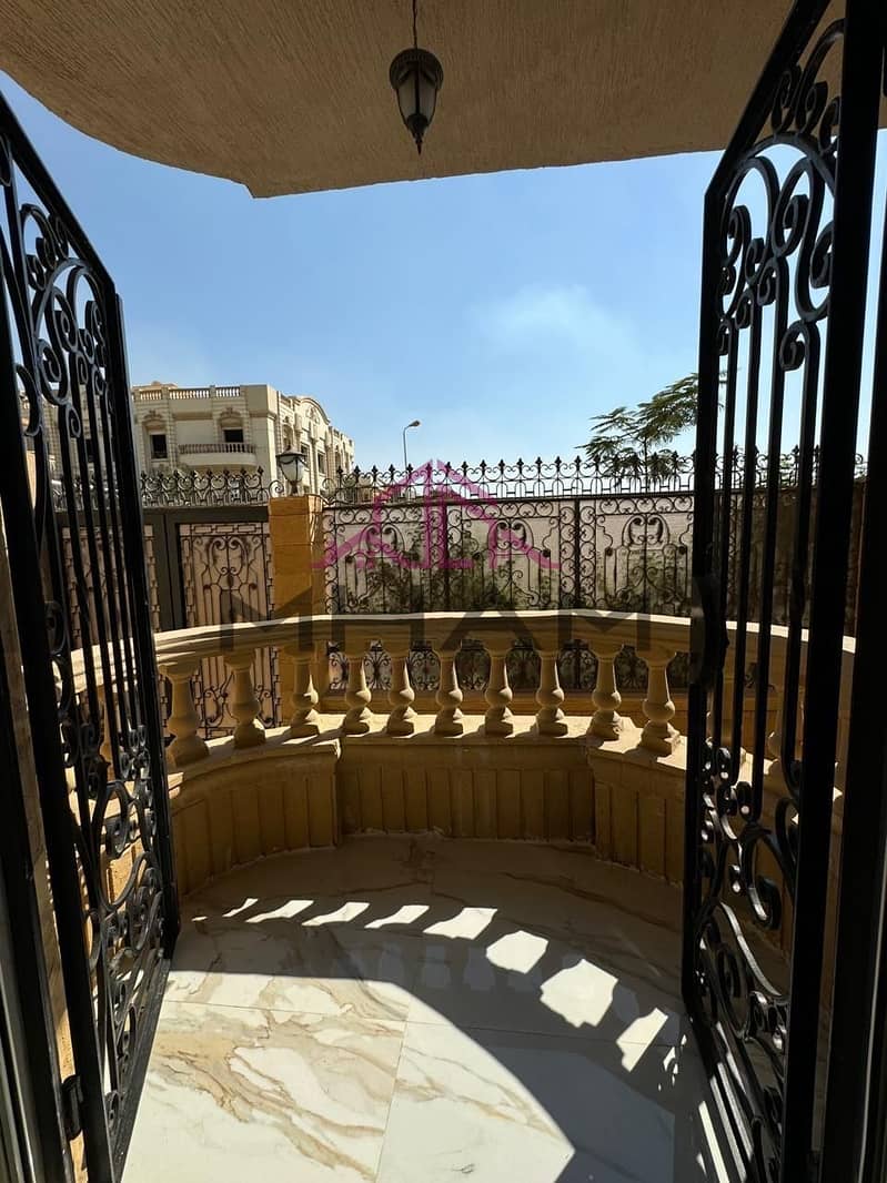 15 photo_5764719441752034165_y. jpg