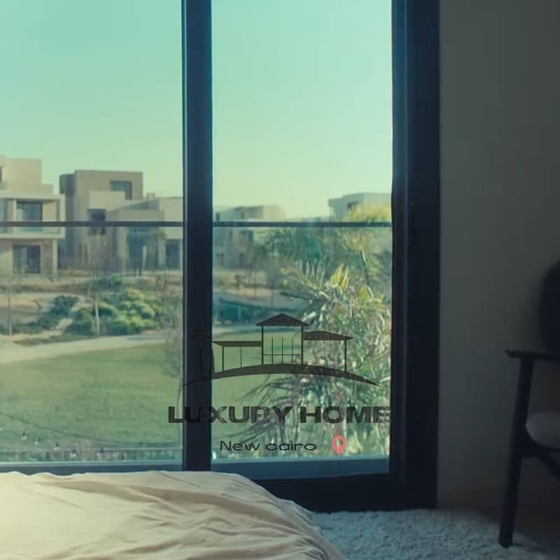 12 instories_6A410358-AA06-4E12-BCA4-CD8455CAEC9F. png