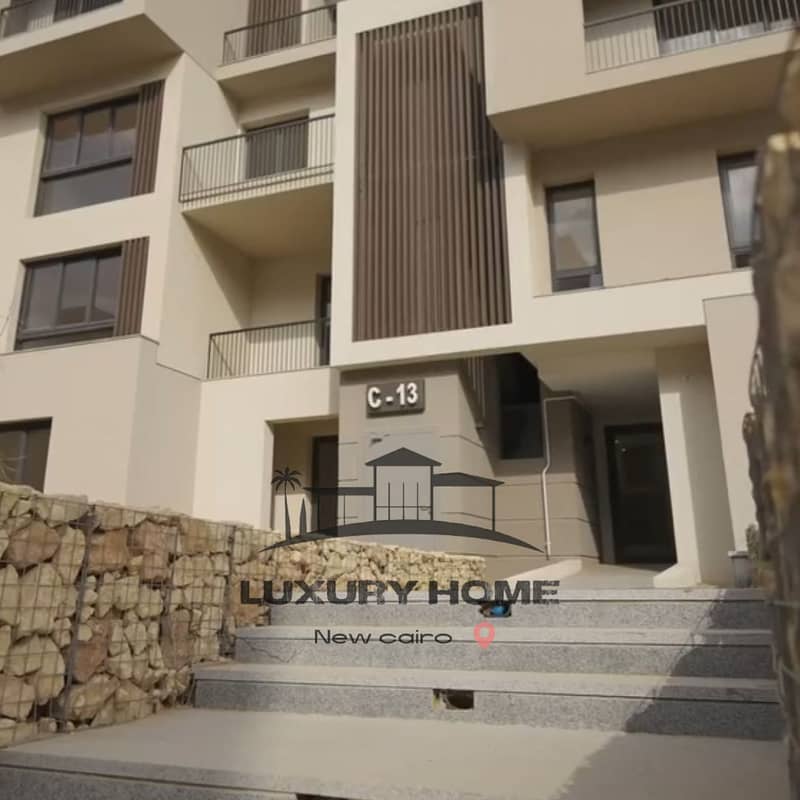 8 instories_2986BD9F-142F-4F8D-98F3-D3B5522226C1. png