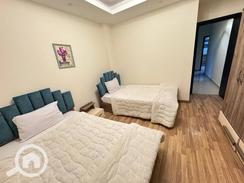 5 WhatsApp Image 2025-10-28 at 1.58. 56 PM (1). jpeg