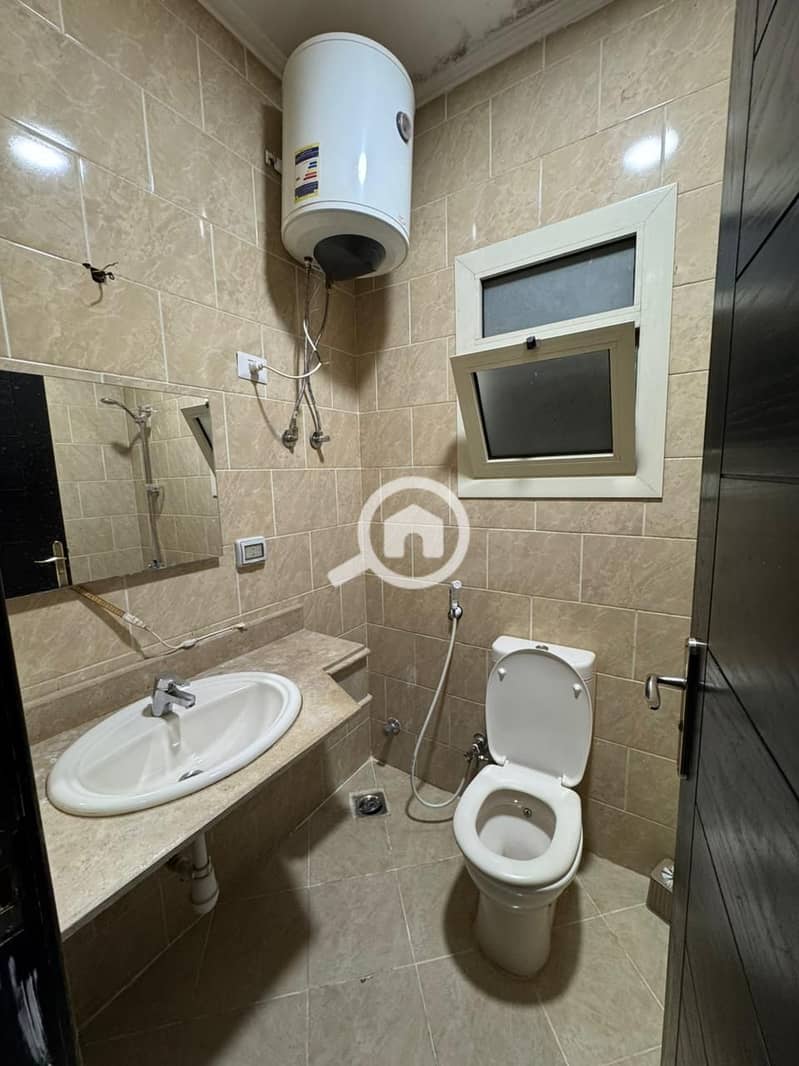 6 WhatsApp Image 2025-10-28 at 1.58. 57 PM (1). jpeg