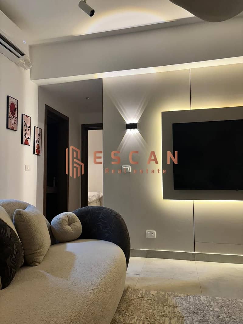 3 U587053 (27). jpeg