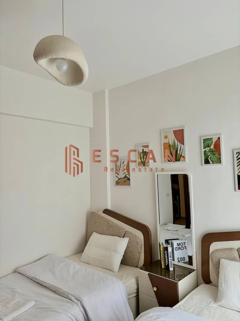 6 U587053 (37). jpeg