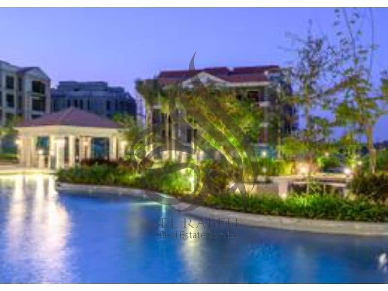 4 3452352-c8269o. jpg