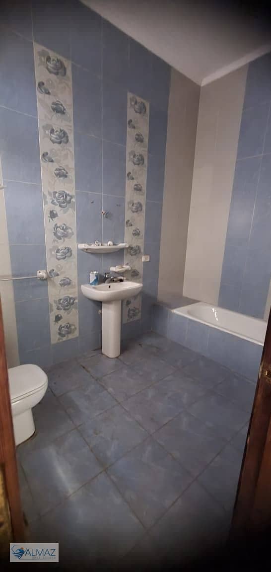 8 WhatsApp Image 2025-10-28 at 3.48. 09 PM (1). jpeg