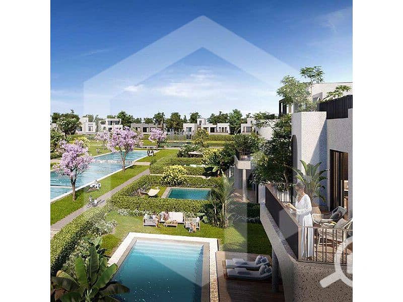 4 O West Orascom 5. jpg