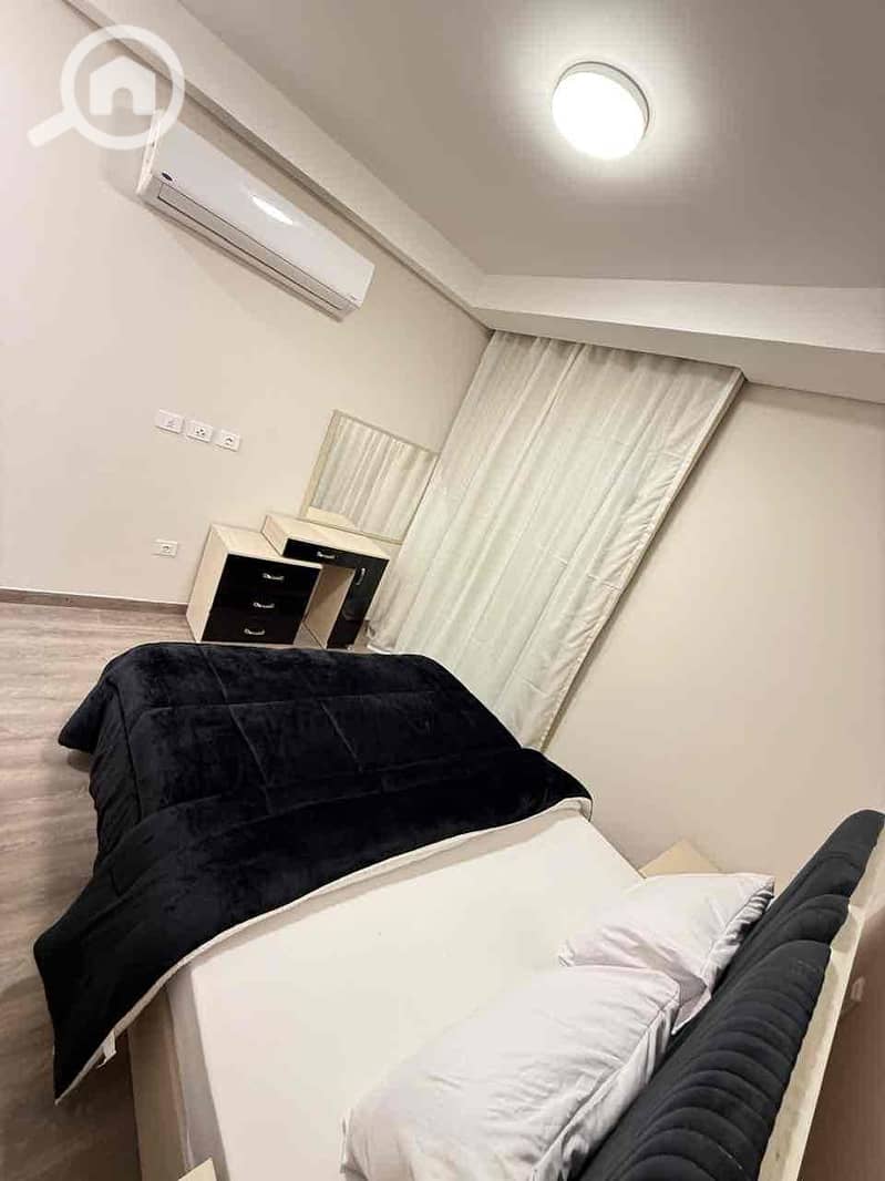 10 cdca9057-f19d-4620-81dc-be0f3286a17a. jpg