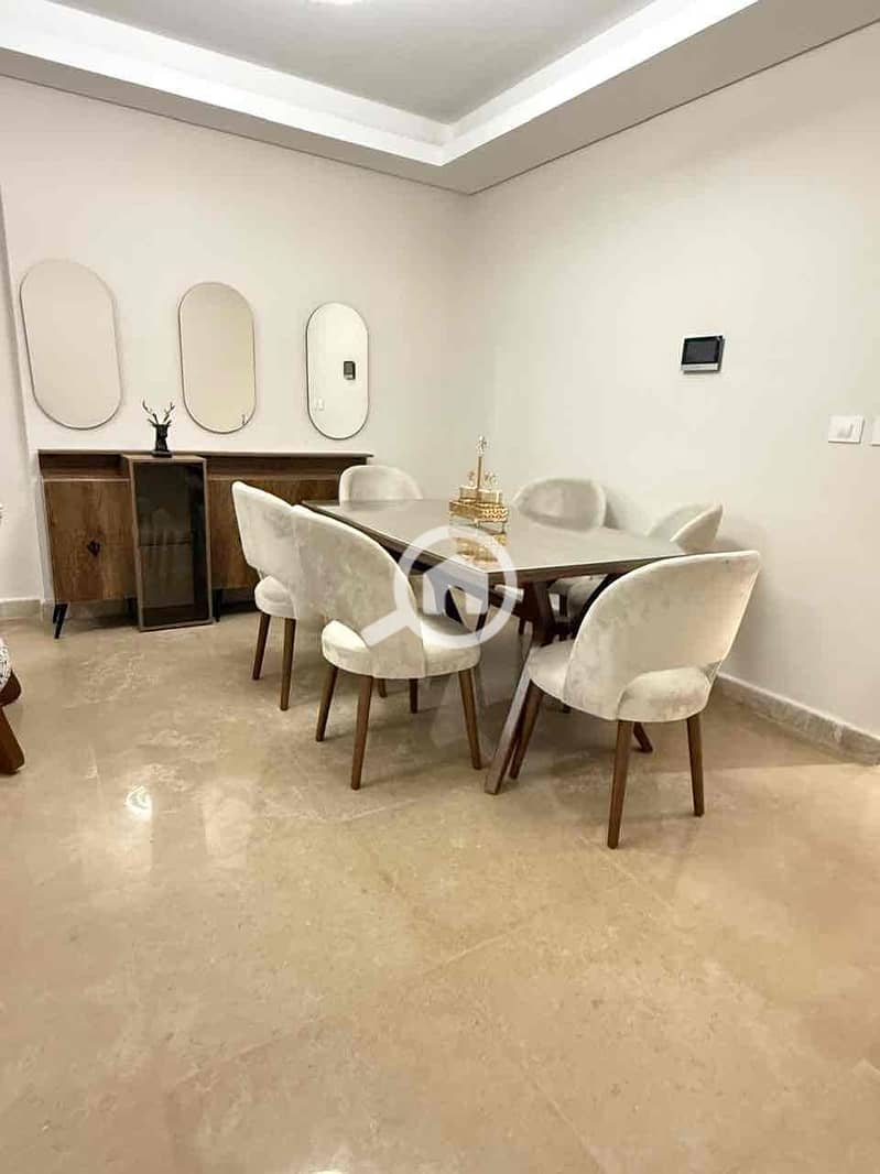 19 b2d5c355-0034-4cc0-90d0-7c50ac9f2a30. jpg