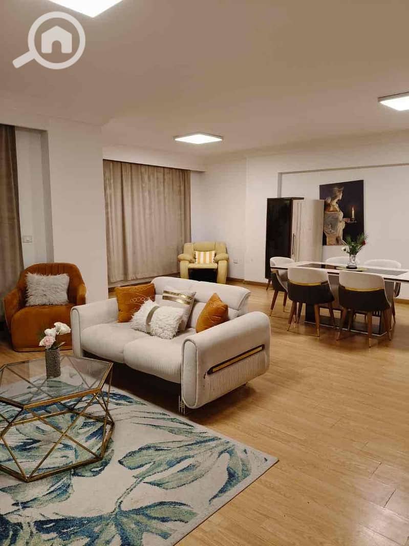 4 0fe83f62-7a46-4f69-84e4-5e8b5dcda568. jpg