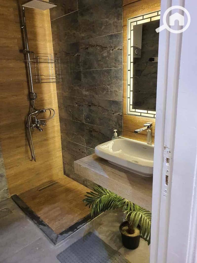 11 6e6d3c28-0e84-4f9a-bf61-2de7e44567c0. jpg