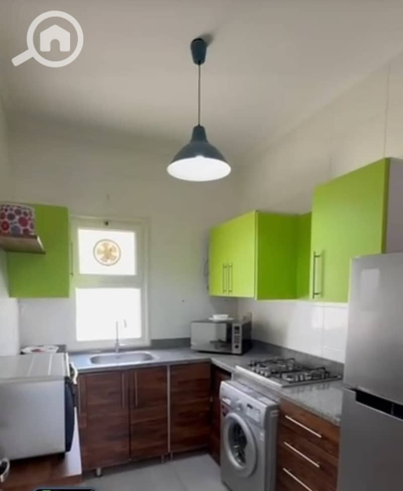 4 7a1fc0bf-203a-49d0-a8ee-dc2283ba3367. jpeg