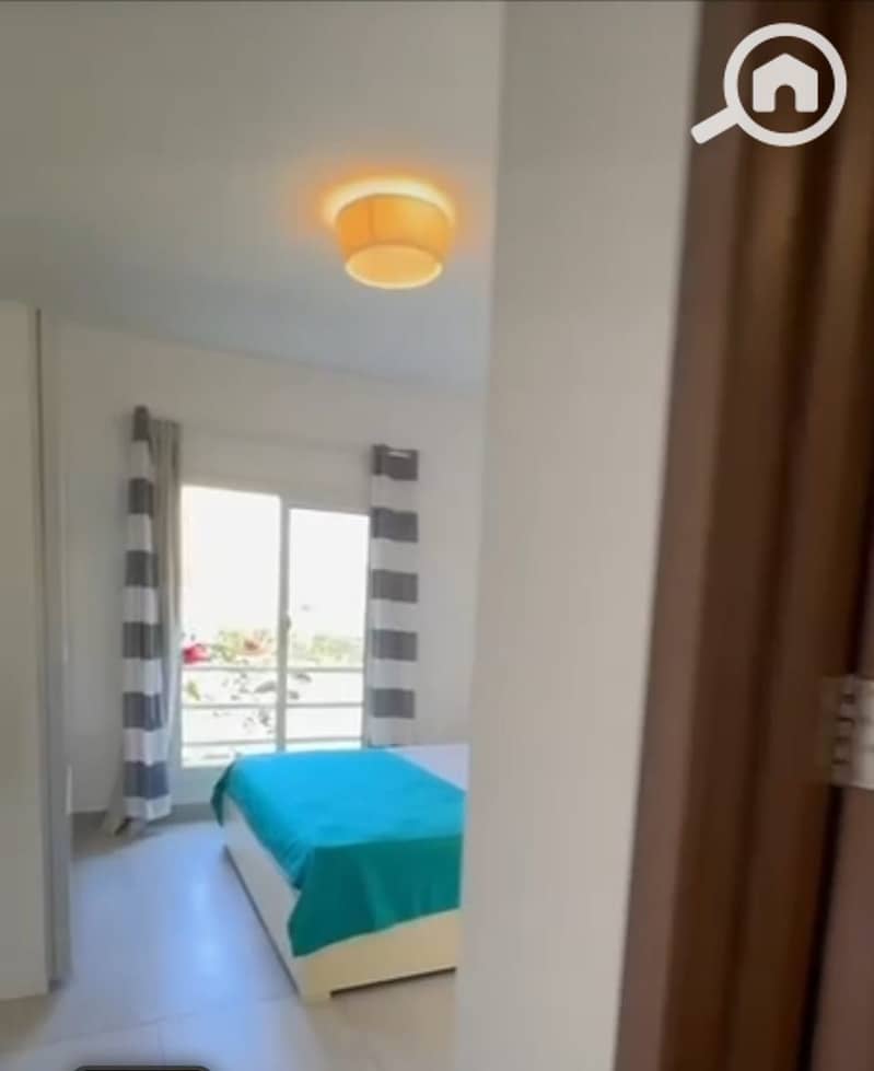 6 50bd33d9-3f49-4ae8-8304-f7d1d363129c. jpeg