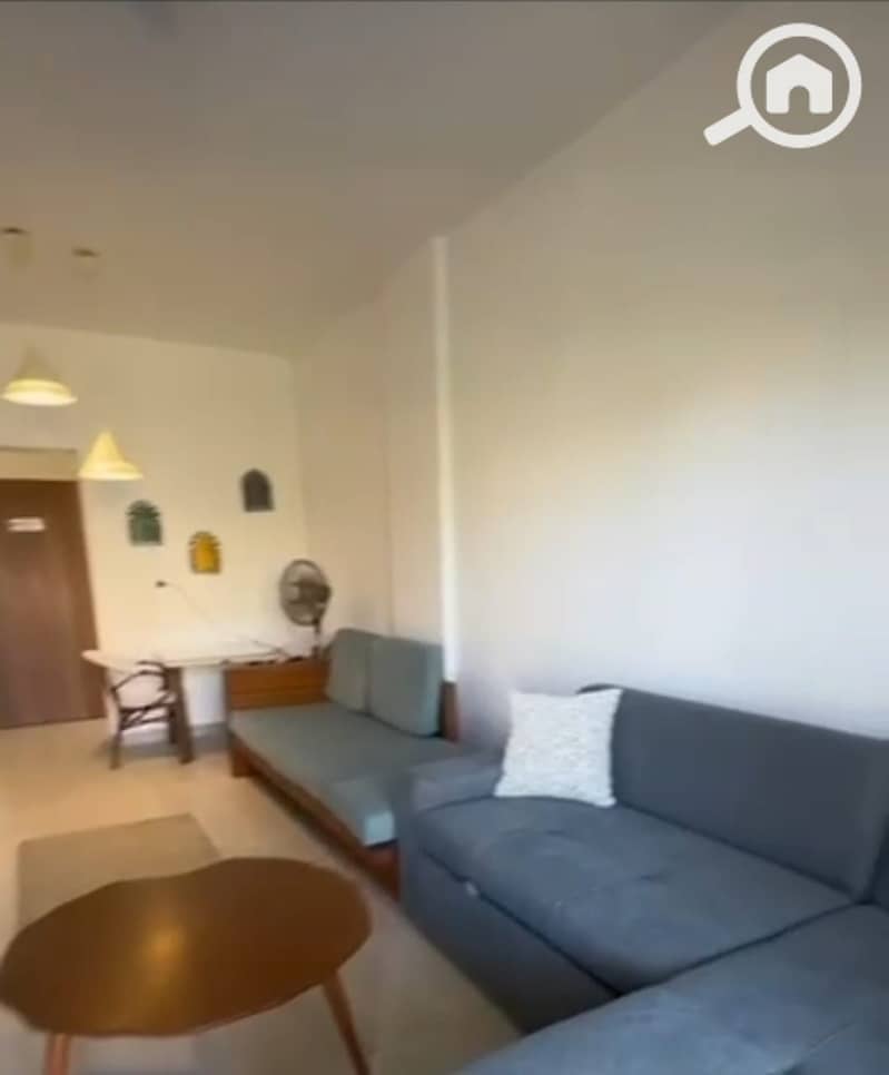 8 239daf0b-9c14-404e-98bd-7b1c6f07cac1. jpeg