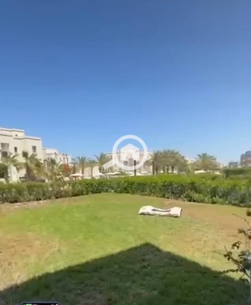 12 9262b353-df8b-4097-837f-b197d5f0c609. jpeg