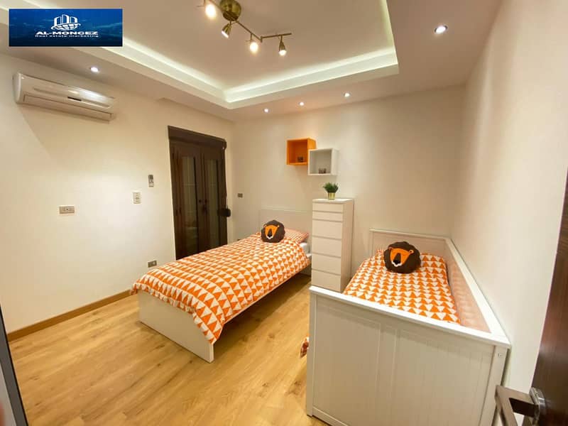 9 439722ab-6b57-4849-abe4-4b94a5a5b739. jpg