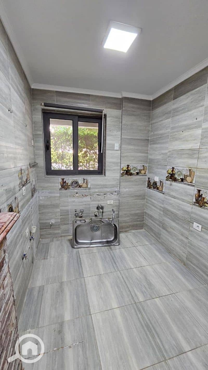 4 4ffcfca0-c8cb-447a-a7ef-f863b790901f. jfif. jpg