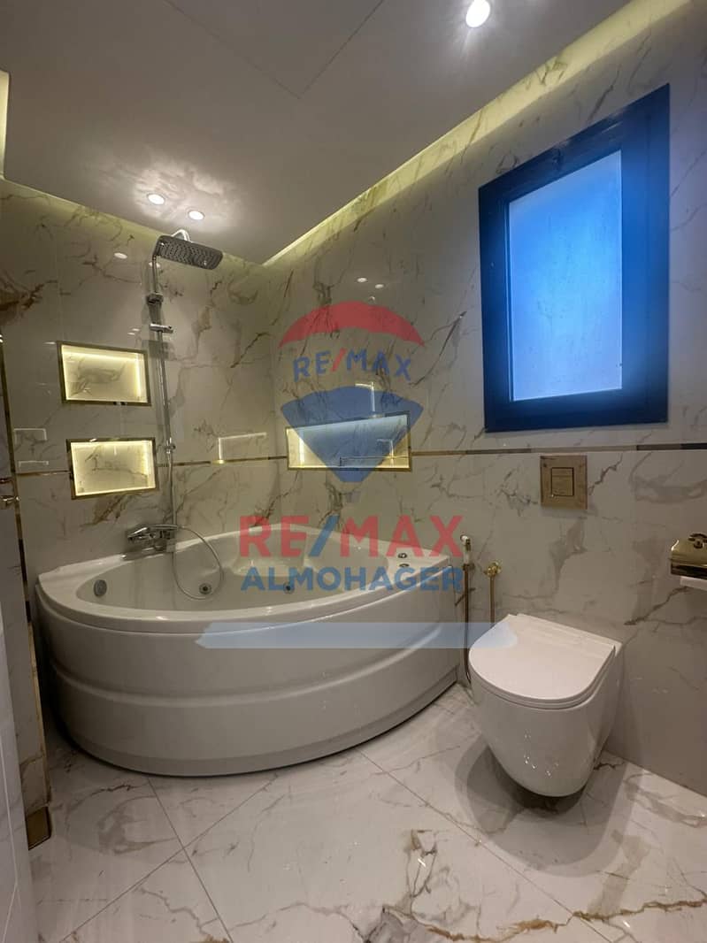 6 WhatsApp Image 2025-10-28 at 2.00. 03 PMjh. jpeg