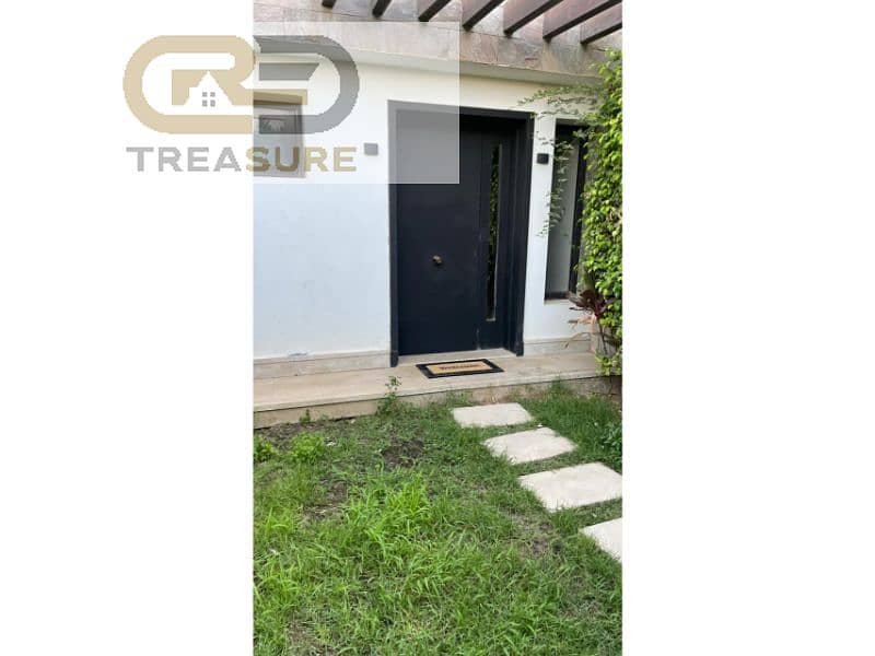 2 WhatsApp Image 2025-10-01 at 1.48. 23 PM (3). jpg