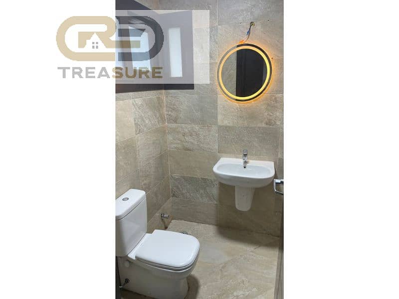 7 WhatsApp Image 2025-10-01 at 1.48. 24 PM. jpg