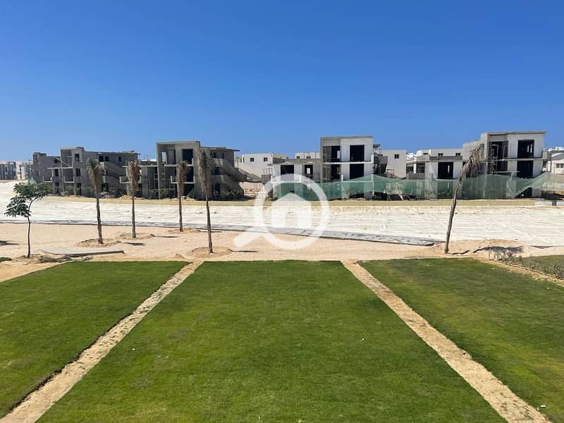 3 photo_5947261130990799364_y. jpg