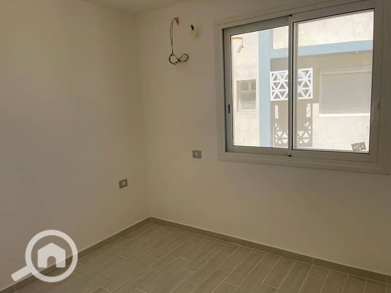 6 photo_5947261130990799361_y. jpg