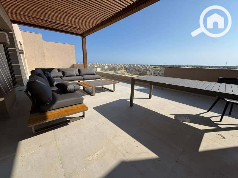 2 photo_5967745088450840941_y (3). jpg