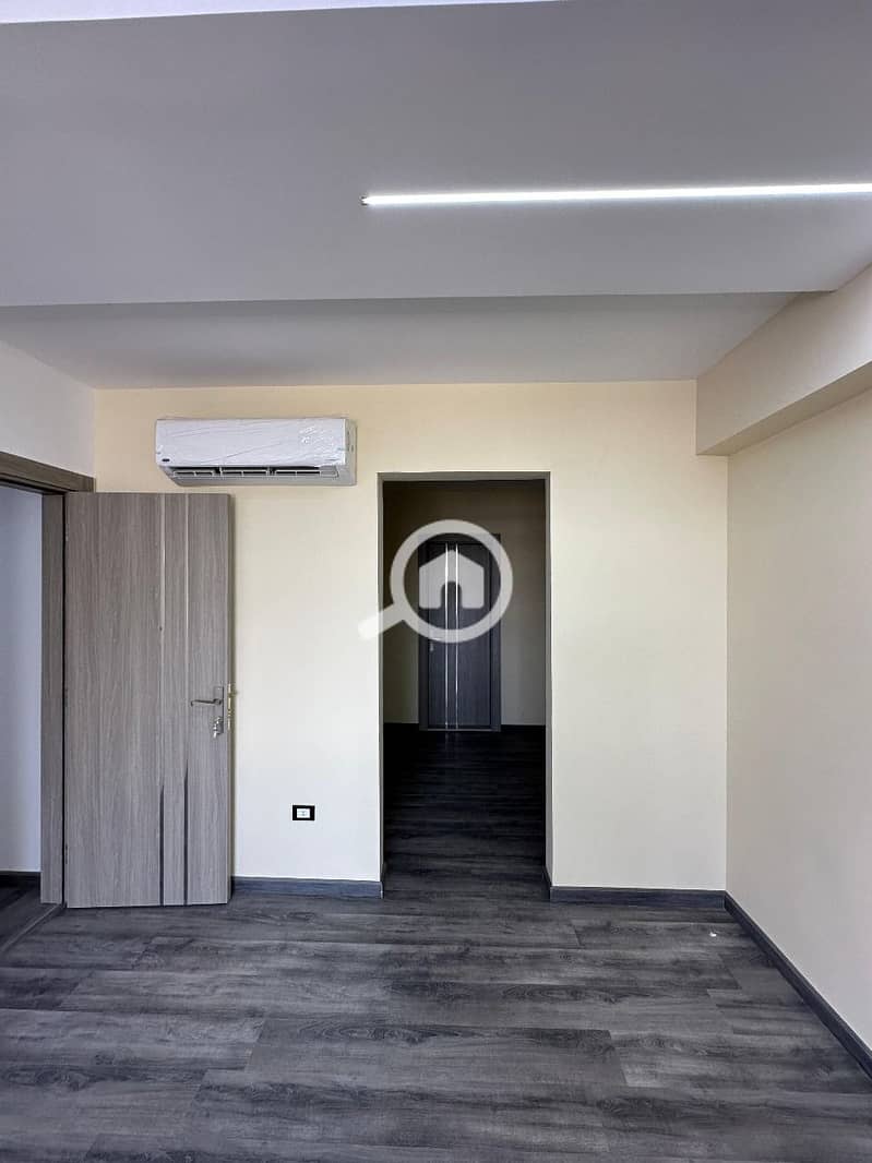 7 WhatsApp Image 2025-10-28 at 2.45. 54 PM (3). jpeg