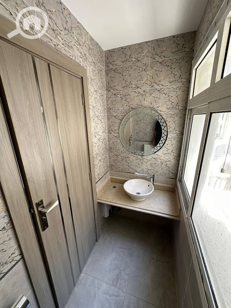 8 WhatsApp Image 2025-10-28 at 2.45. 54 PM (5). jpeg