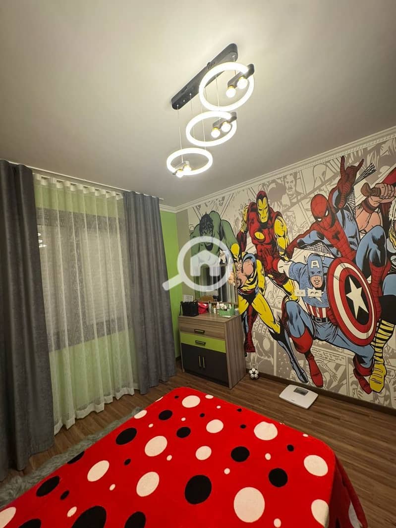 7 photo_5913369239115386974_y. jpg