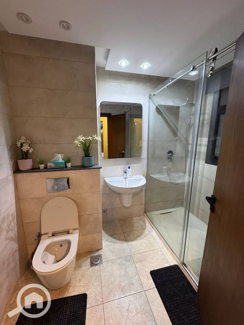 10 photo_5913369239115386971_y. jpg