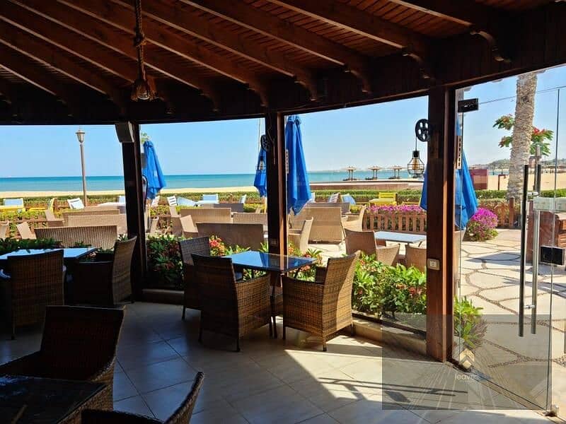 8 78fbdf8e-d505-4cec-8cfb-73196eb2c7d1. jpg