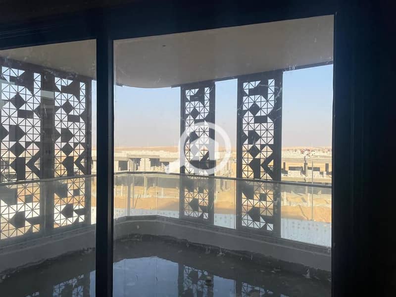 2 photo_6041665895136346947_y. jpg