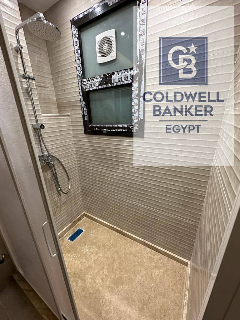 14 871e6aa7-864d-404d-a4c1-aa0d5b2f1e8f. jpeg