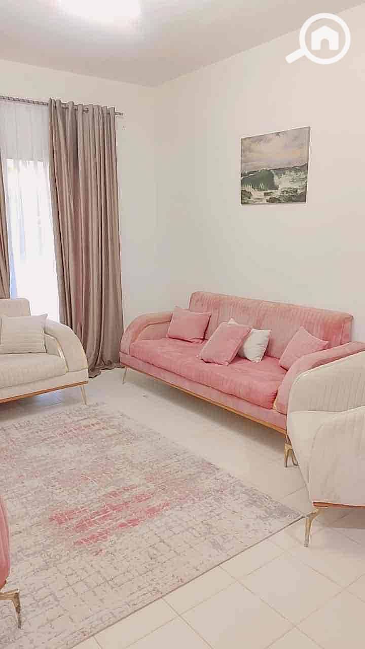 2 eb1d73c1-9419-42aa-8f65-2d55eb745c1c. jpg