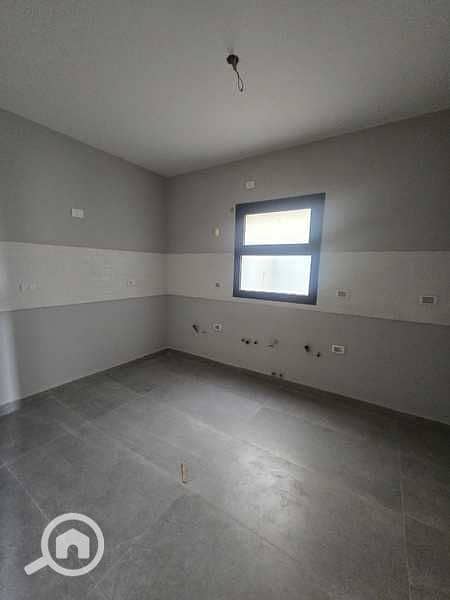 8 PlgOTN7kDuOghKB91b4a1W4ayWFHnD2RvsgXFfNY. jpeg