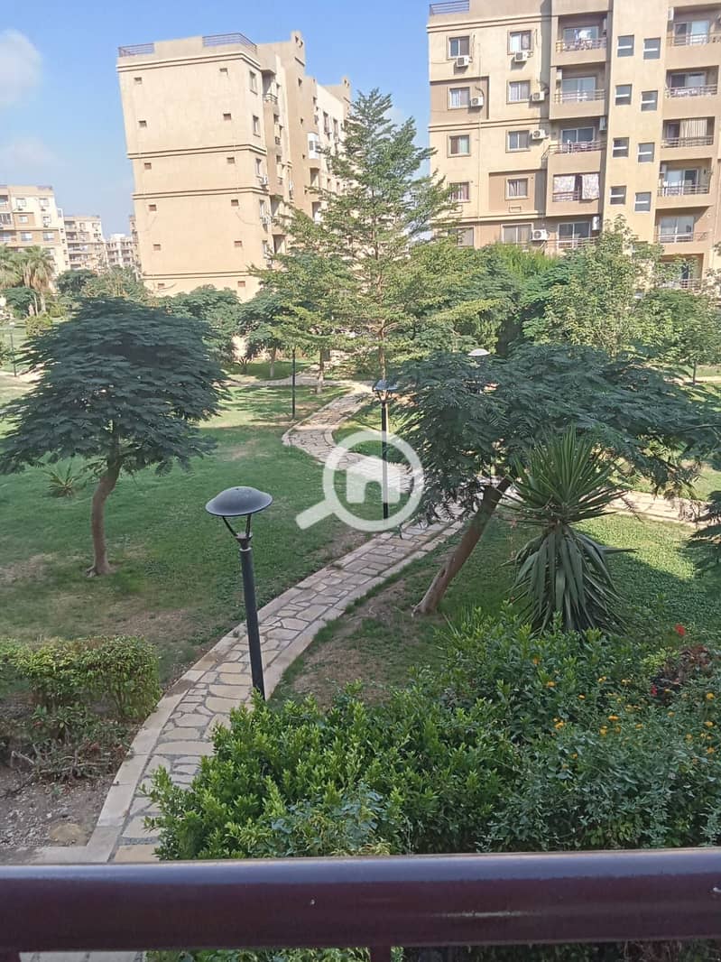 2 6e41fde2-3057-49d6-8502-ed2366bd1565. jpg