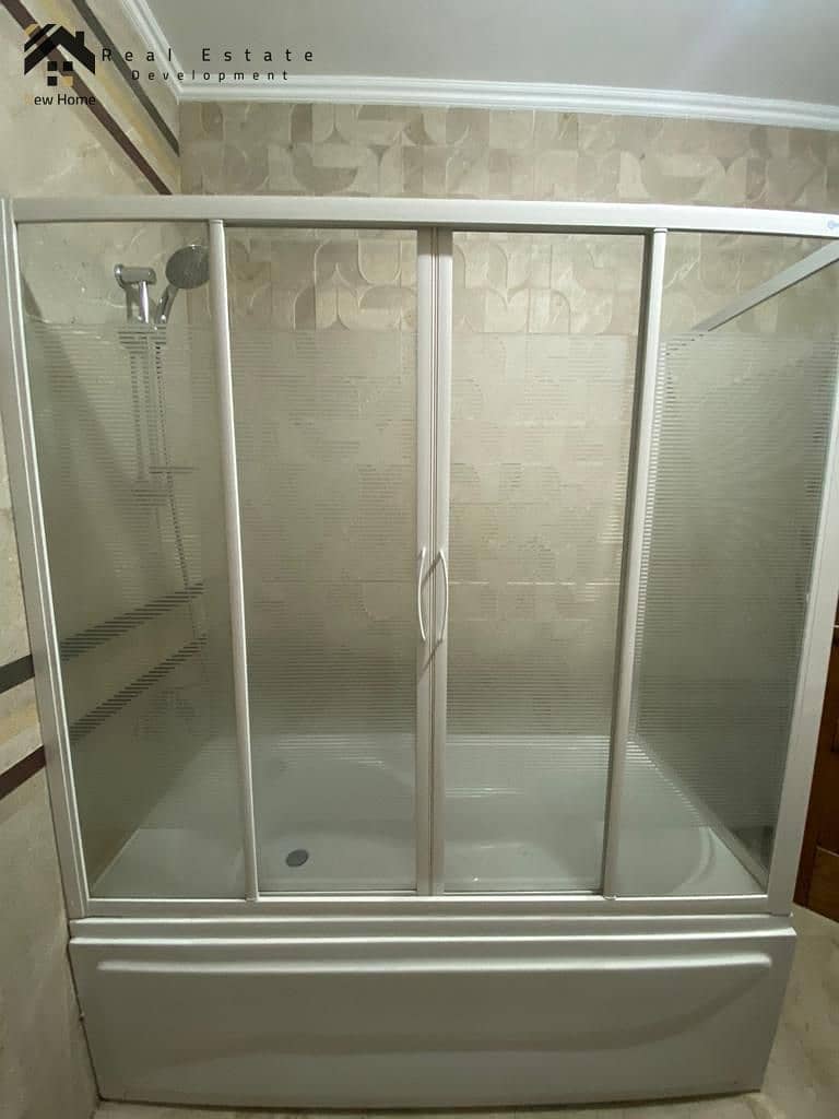 6 WhatsApp Image 2025-09-22 at 14.46. 44_8ab0bfd9. jpg