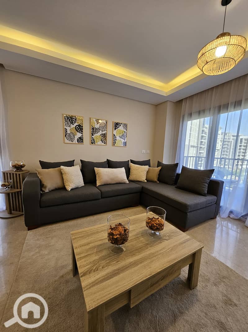 3 WhatsApp Image 2025-10-21 at 18.55. 25_e3e5635d. jpg