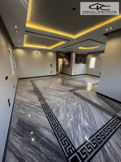 5 Bedroom Villa for Sale in New Cairo, Cairo - WhatsApp Image 2025-10-27 at 10.44. 00_4855083b. jpg