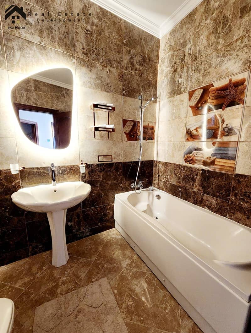 16 9588fb88-1750-41a1-8b8a-11e78dd698ee. jpeg