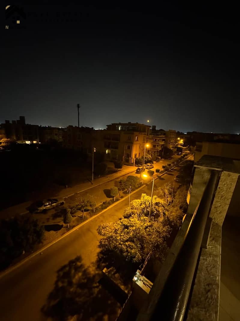 23 b33da5f6-1e5a-4999-9cfb-8f4abb0a865b. jpeg