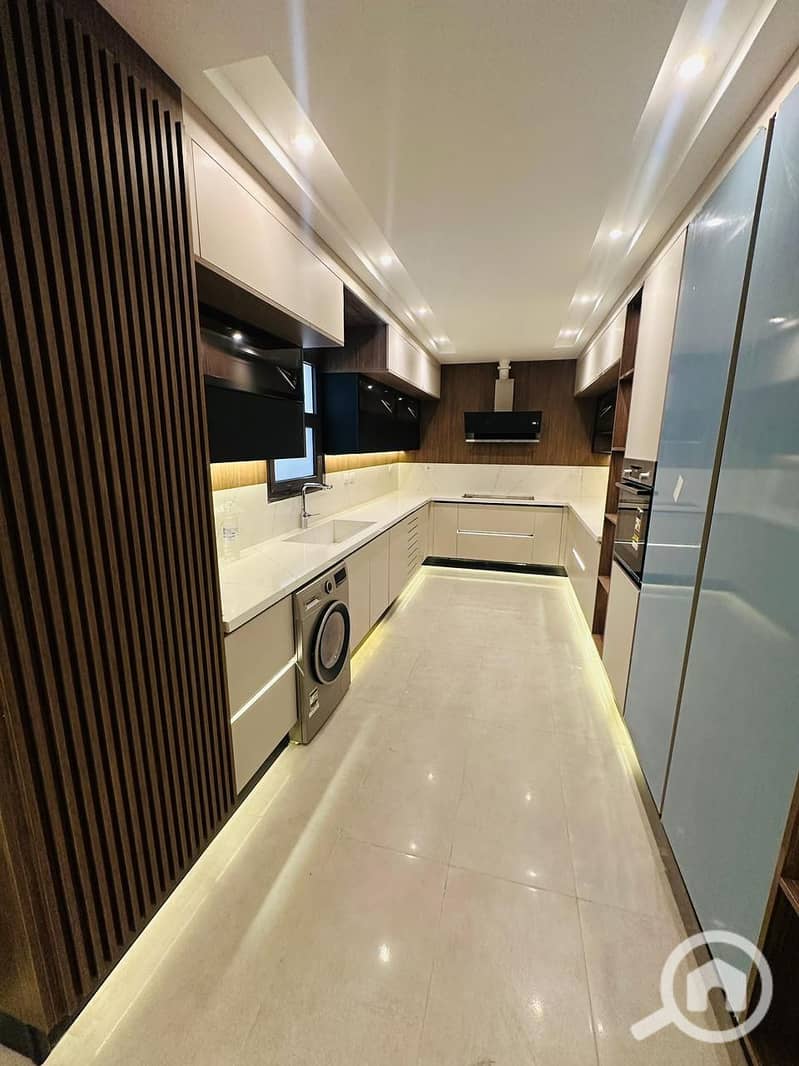 3 WhatsApp Image 2025-10-21 at 3.28. 59 PM (1). jpeg