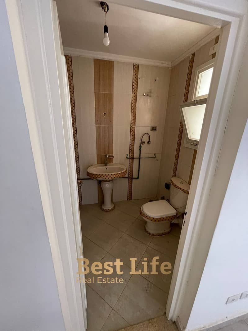 4 689338cf37bb0_IMG-20250806-WA0041. jpg