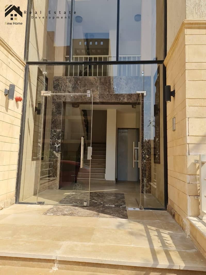 6 e242289f-463a-4bf4-9b18-ee0b96303dda. jpeg